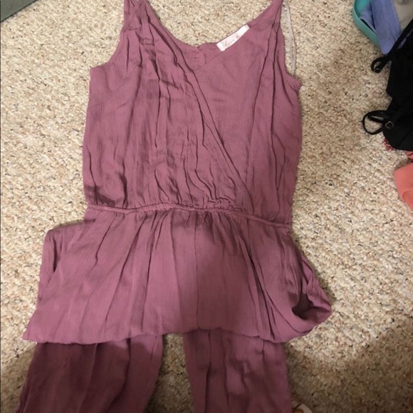 Clothes - Picture 6 of 8